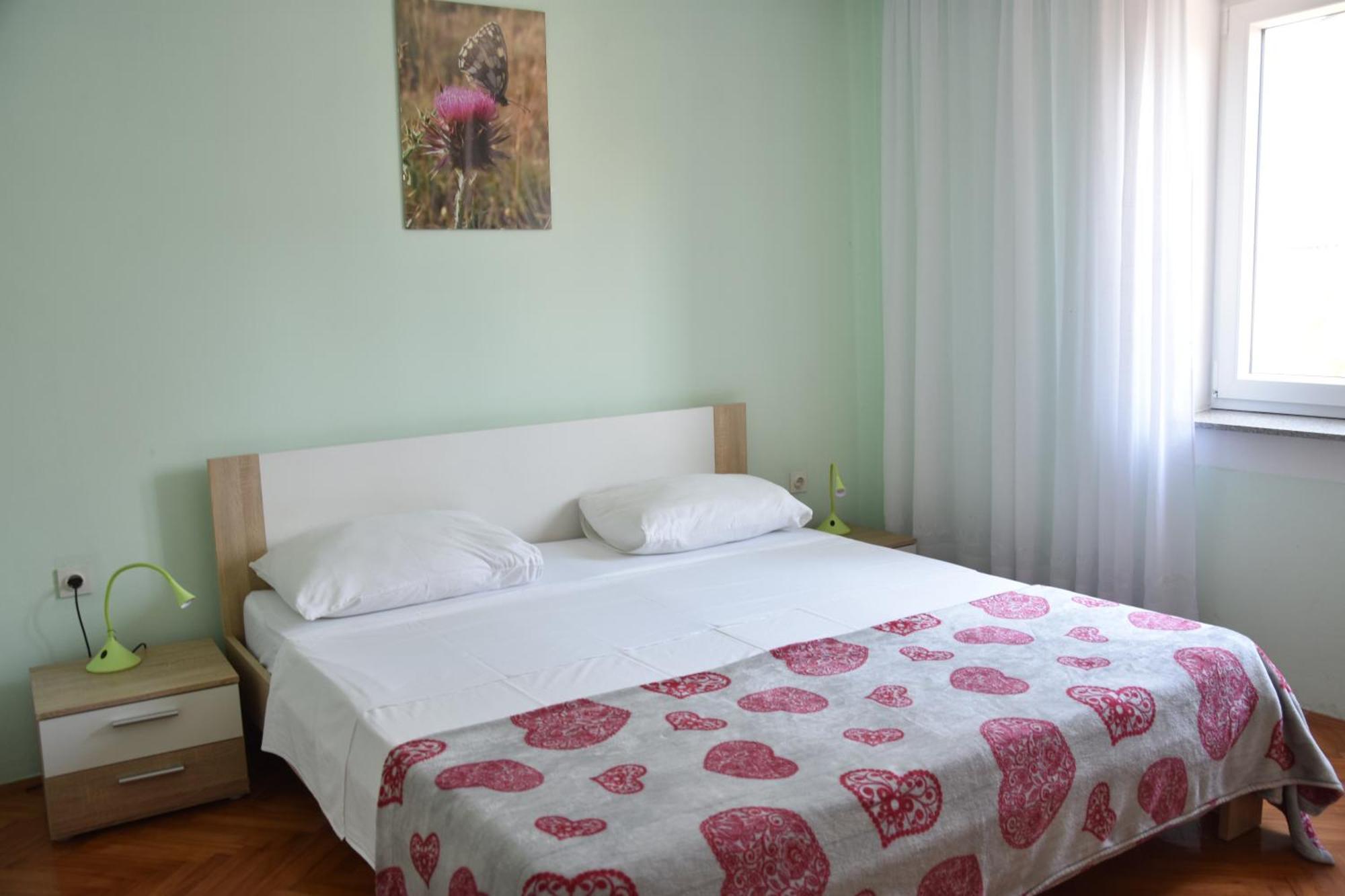 Apartman Miki Fazana Luaran gambar